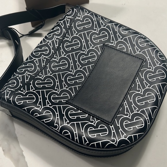 Burberry - Picture 6 of 12